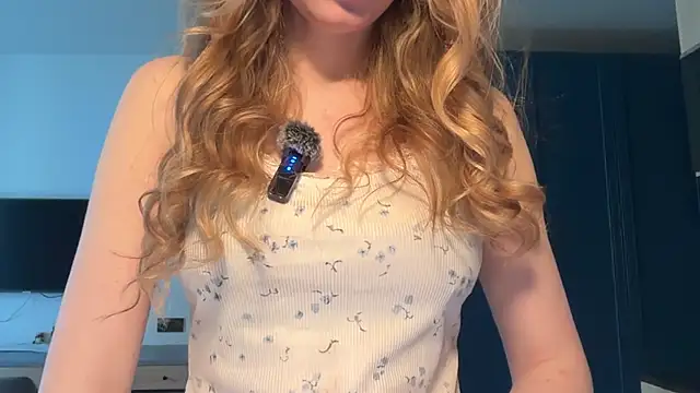 AliceStruble online show from May 26, 11:08 am