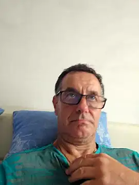 loulouferrari online show from May 30, 1:06 pm