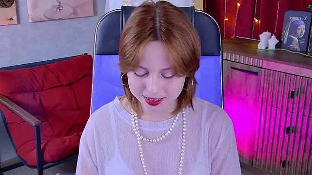 VivienneHebert online show from June 2, 12:27 pm