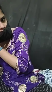 Snapshot of sexy_bhabhii chatting on June 9, 9:54 am sexy bhabhii online show from June 9, 9:54 am