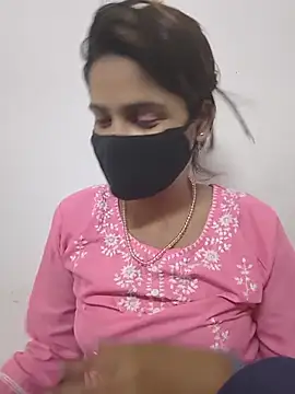 Snapshot of sexy_bhabhii chatting on June 29, 4:07 pm sexy bhabhii online show from June 29, 4:07 pm