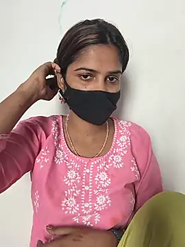 Snapshot of sexy_bhabhii chatting on July 10, 10:48 am sexy bhabhii online show from July 10, 10:48 am