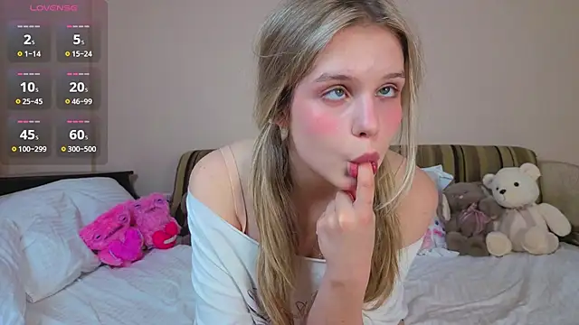 AliceAlways online show from May 18, 3:06 pm