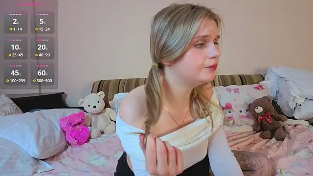AliceAlways online show from May 25, 2:27 pm