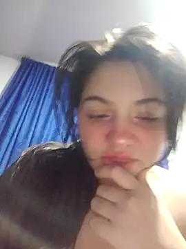 rosemilkbobs online show from April 13, 4:44 pm