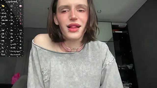 Snapshot of Niky_Long chatting on June 25, 1:16 pm Niky Long online show from June 25, 1:16 pm