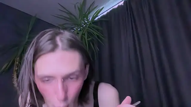 Snapshot of Niky_Long chatting on June 7, 11:26 am Niky Long online show from June 7, 11:26 am