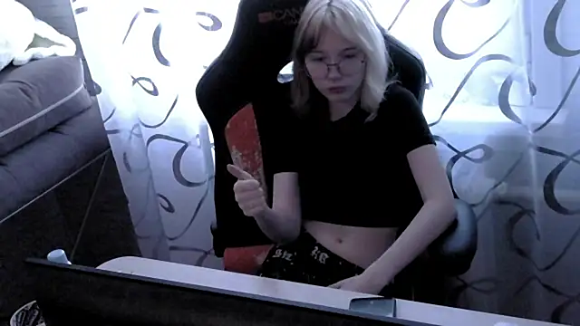 Vi Nika online show from April 15, 1:48 pm