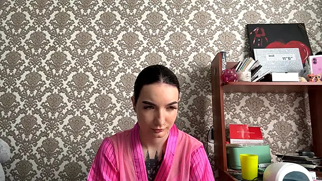 holoris online show from April 17, 9:34 am