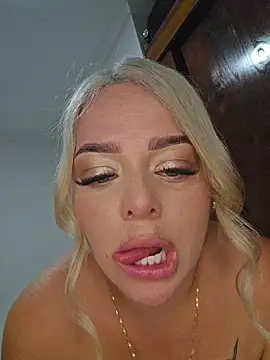 BriannaBunnyy online show from May 24, 3:50 am