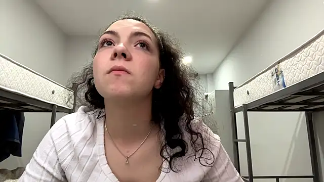 SharieLangan online show from April 20, 3:35 pm