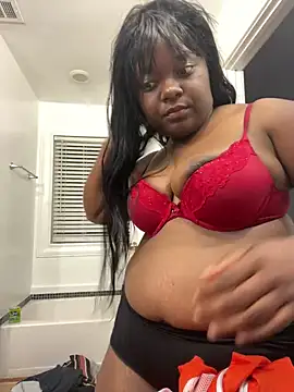 Desilovefeet online show from April 18, 1:08 am