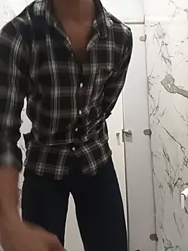 itsmemadhu2019 online show from May 25, 1:32 pm