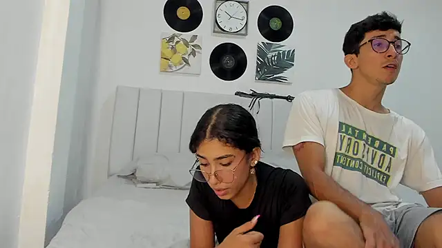 Snapshot of alanandtifany chatting on July 14, 6:47 pm alanandtifany online show from July 14, 6:47 pm
