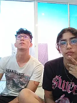Snapshot of alanandtifany chatting on June 11, 6:49 pm alanandtifany online show from June 11, 6:49 pm