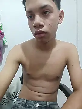 curious straight guy online show from May 18, 2:22 pm