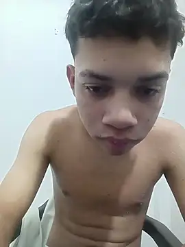 Snapshot of curious_straight_guy chatting on July 2, 2:01 pm curious straight guy online show from July 2, 2:01 pm