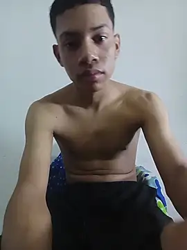 curious straight guy online show from April 23, 2:29 am