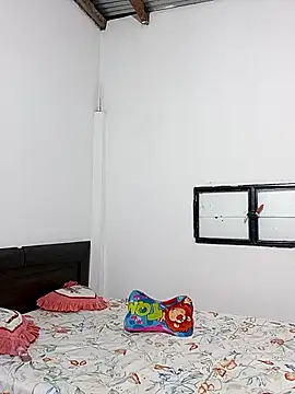 LuluDream online show from April 30, 11:17 am