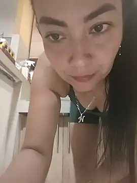 Snapshot of LuluDream chatting on July 15, 1:12 am LuluDream online show from July 15, 1:12 am