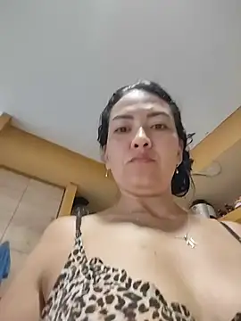 Snapshot of LuluDream chatting on June 26, 3:07 pm LuluDream online show from June 26, 3:07 pm