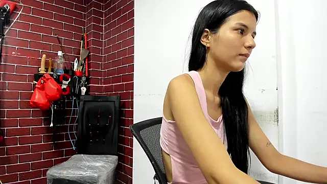 BDSM FETISHESS online show from May 22, 1:42 pm