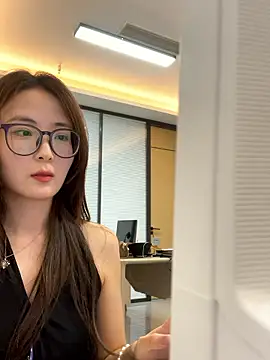 Snapshot of Taosi11 chatting on June 18, 8:35 am Taosi11 online show from June 18, 8:35 am