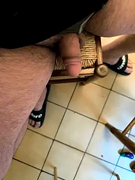 xaviier7777 online show from April 13, 6:17 am