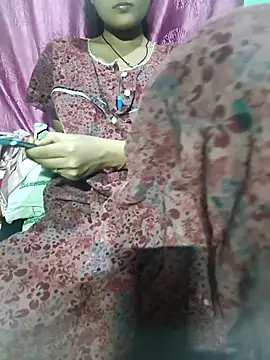 BaddieUnleashed online show from April 13, 5:50 pm