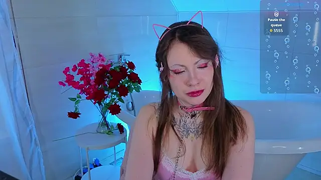 EricaMoonn online show from April 13, 10:08 am