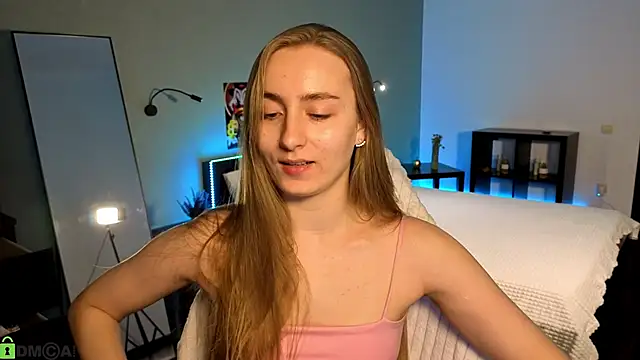 Your Emily25 online show from May 11, 8:05 am