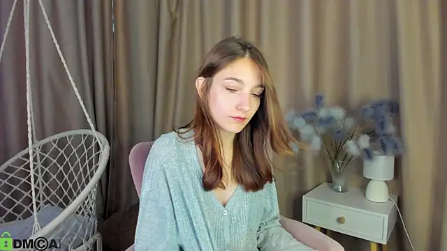 Snapshot of alis_tauber chatting on June 27, 1:11 am alis tauber online show from June 27, 1:11 am