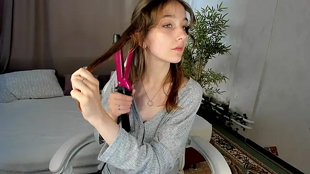 Snapshot of alis_tauber chatting on June 19, 9:37 am alis tauber online show from June 19, 9:37 am