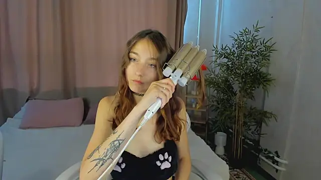 Snapshot of alis_tauber chatting on July 17, 9:39 am alis tauber online show from July 17, 9:39 am