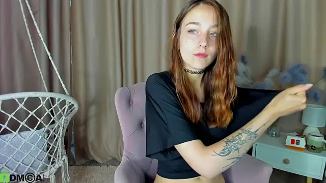 Snapshot of alis_tauber chatting on July 11, 1:06 am alis tauber online show from July 11, 1:06 am