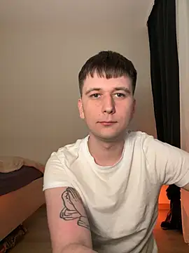 submarine  online show from April 13, 6:56 pm