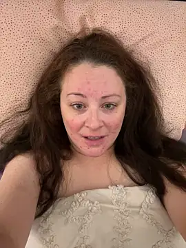 NeedyKitty47 online show from May 26, 11:08 am
