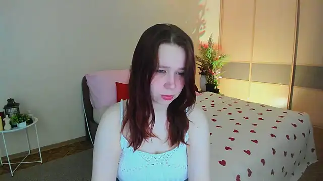 MooonlightSky online show from June 11, 9:17 am