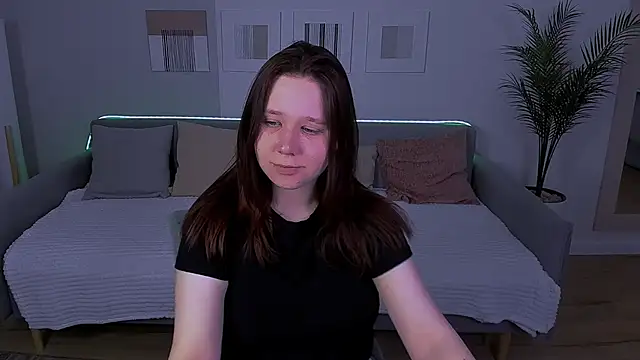 MooonlightSky online show from May 7, 1:25 pm
