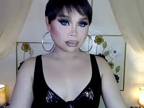 Snapshot of olla_victoria chatting on July 16, 2:52 am olla victoria online show from July 16, 2:52 am