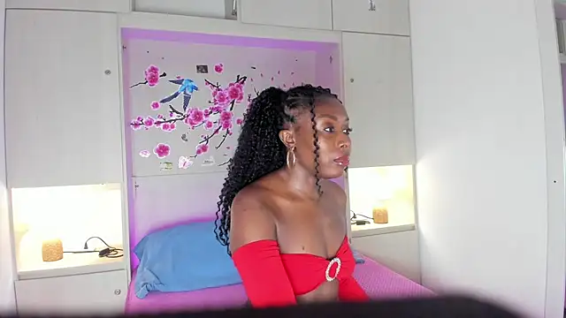 TaylorBloom online show from May 26, 11:52 am