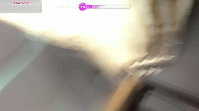 TaylorBloom online show from May 13, 11:39 am