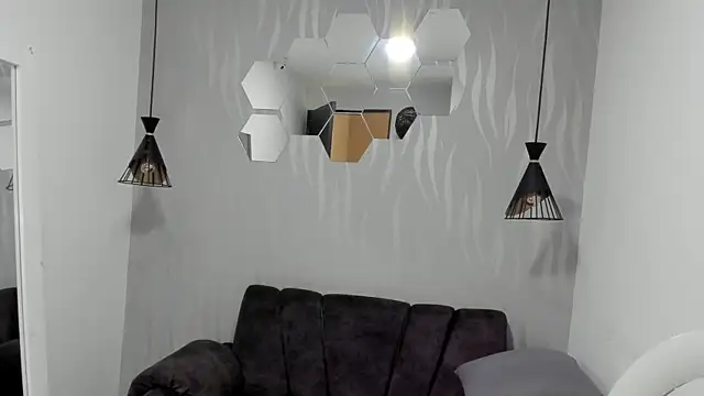 Snapshot of julietha_foxy chatting on July 4, 3:16 pm julietha foxy online show from July 4, 3:16 pm