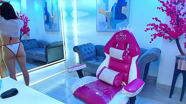 Patme queen online show from June 12, 7:11 pm