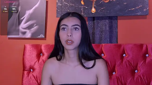 Snapshot of Mia_Gloww_ chatting on May 19, 9:22 pm Mia Gloww online show from May 19, 9:22 pm
