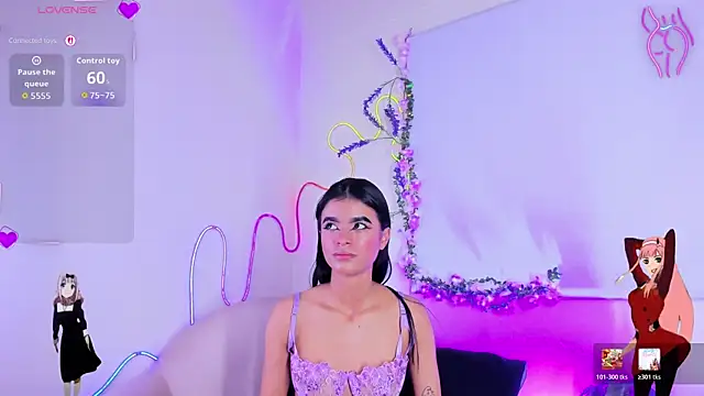 Snapshot of luna-bella_ chatting on July 12, 4:57 am luna-bella online show from July 12, 4:57 am