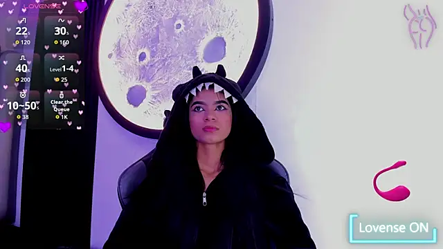 luna-bella  online show from May 30, 5:36 am