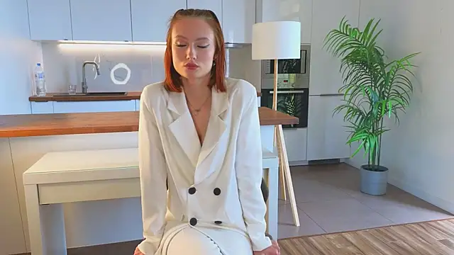 Snapshot of AlvaCatterton chatting on April 23, 9:16 am AlvaCatterton online show from April 23, 9:16 am