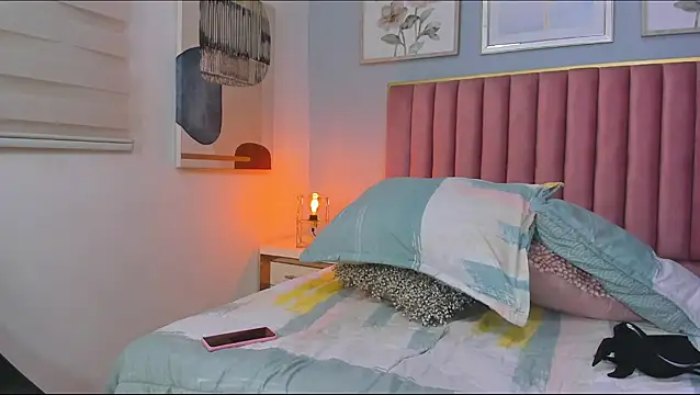 butterflydoll  online show from May 14, 6:38 pm