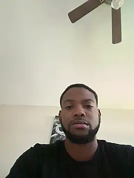 Snapshot of blackdiesel0 chatting on April 23, 1:13 pm blackdiesel0 online show from April 23, 1:13 pm